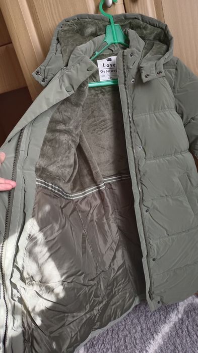 Продам куртку зимню