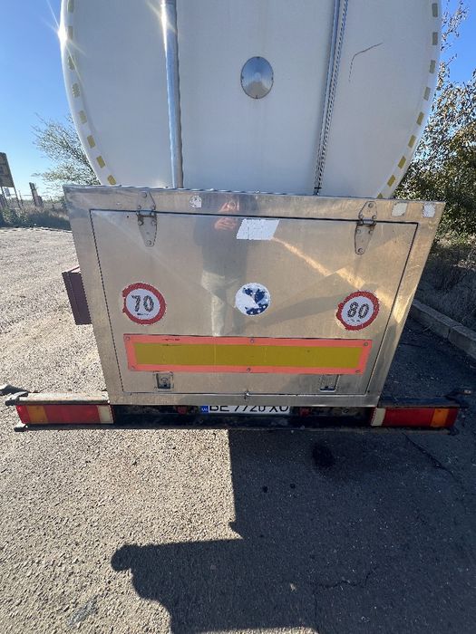 Продам Цистерну напівпричіп Menci