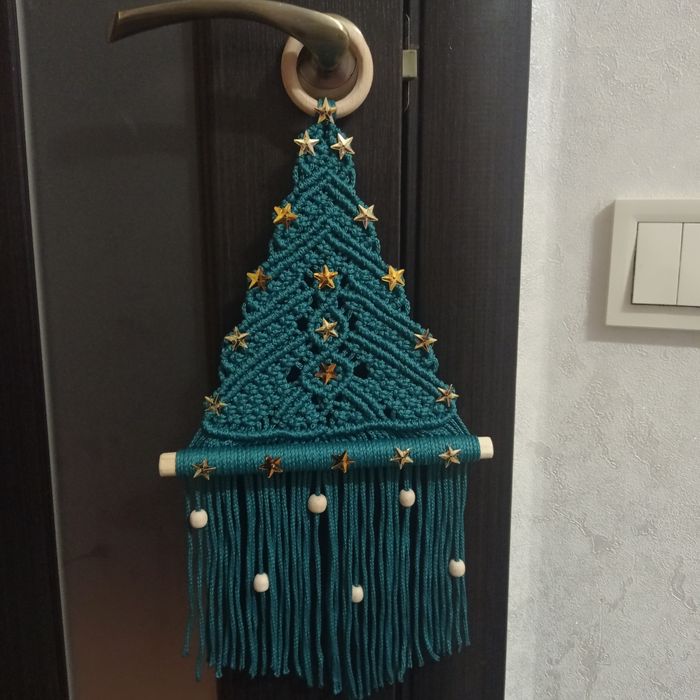 Ялинка в боксо стилі, макраме, прикраса