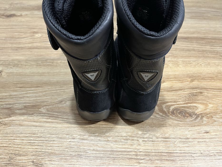 Мотовзуття Dainese стан Нових розмір 44(28,5 см.)