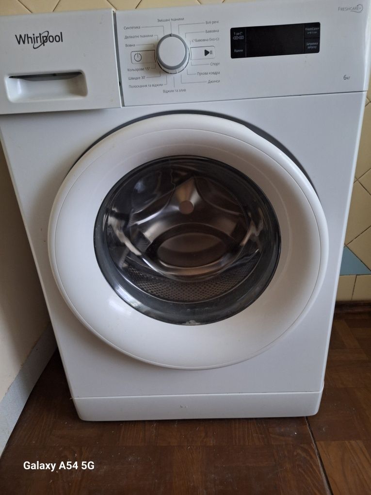 Продам ризну мебель б/у у гарному стани