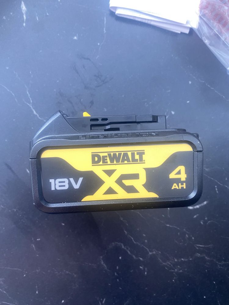 DeWalt 4.0 Ah Nowy akumulator