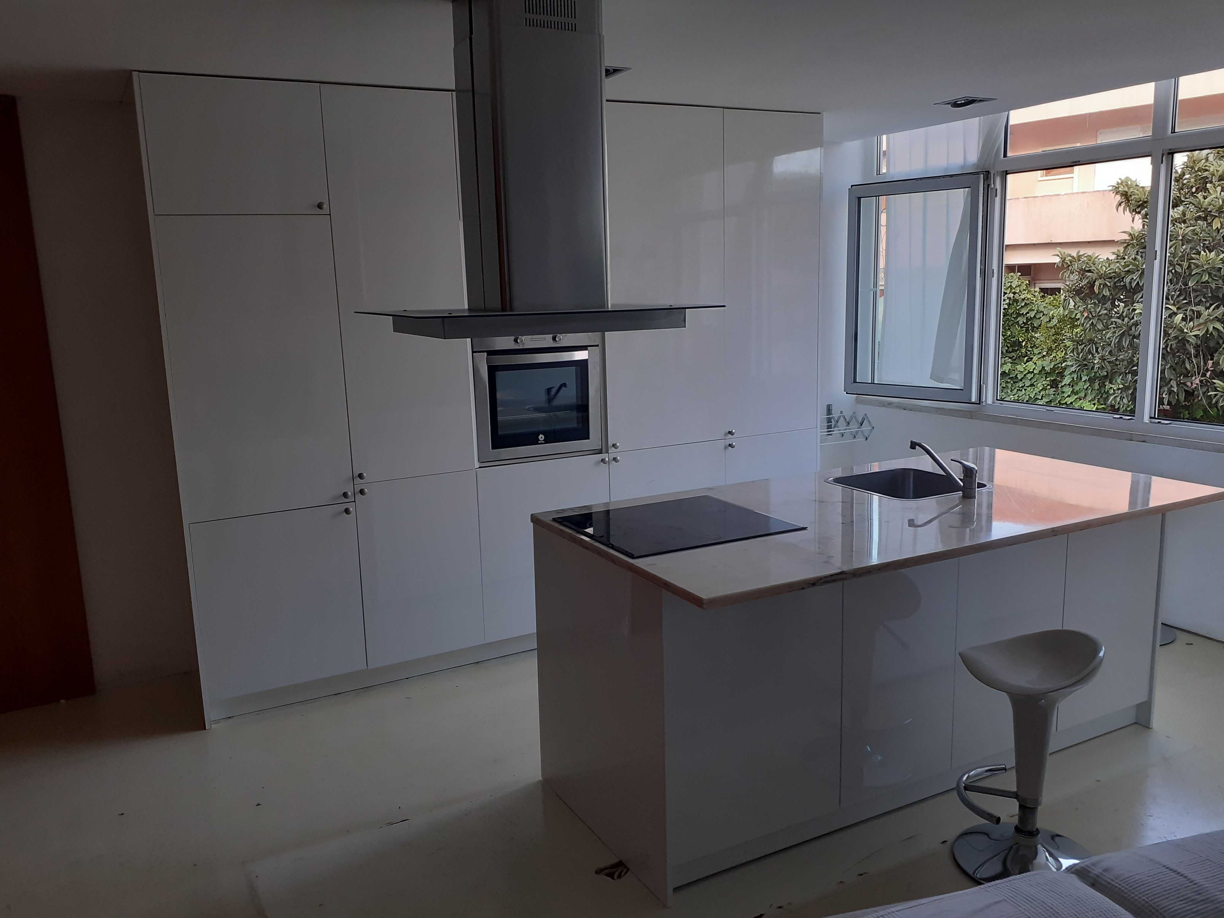 Cozinhas Roupeiro e moveis por medida - somos fabricantes