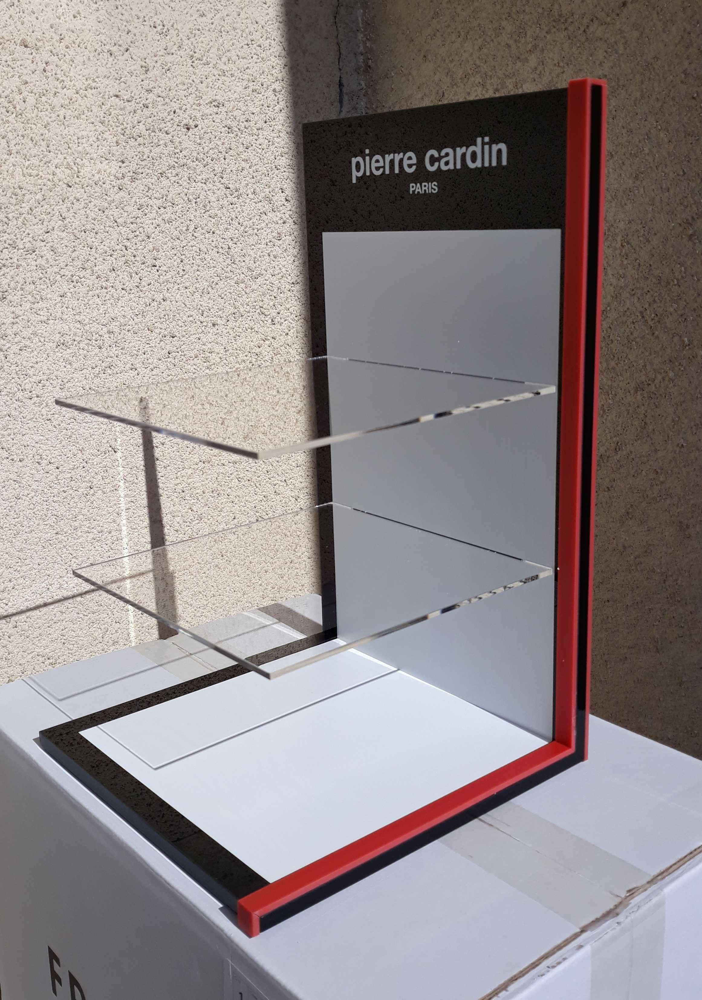 Nowy Ekspozytor, Stojak na okulary PIERRE CARDIN PARIS
