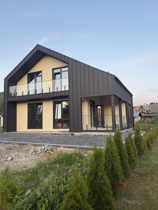 Здається будинок в Микуличин