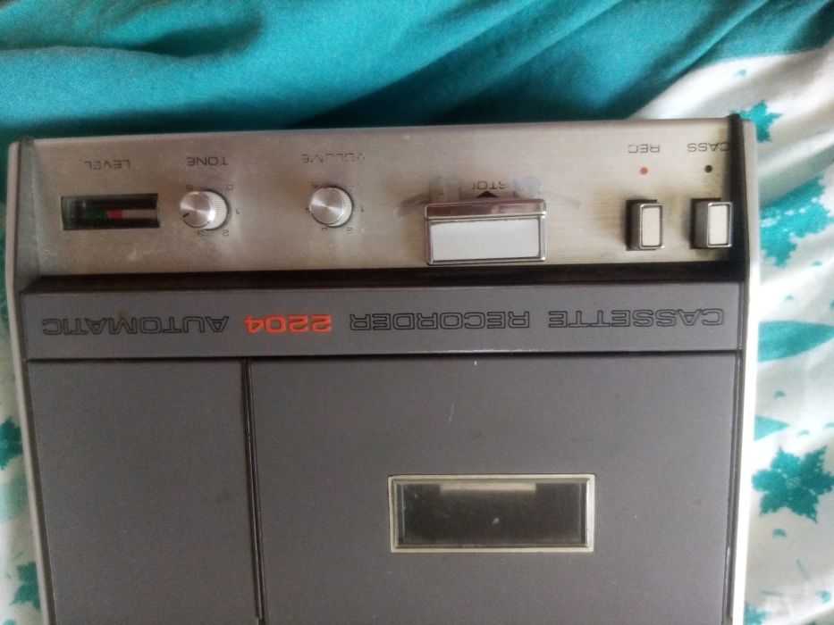 Magnetofon PRL Magnetofon dziennikarski do nagrywania wywiadów