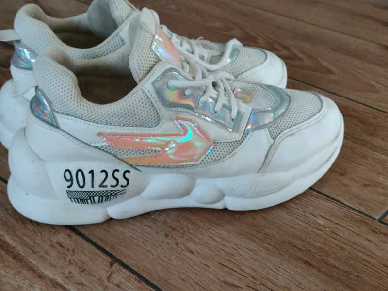 Adidasy 37 holo sneakersy gruba podeszwa bubble wkładka 23cm stan bdb