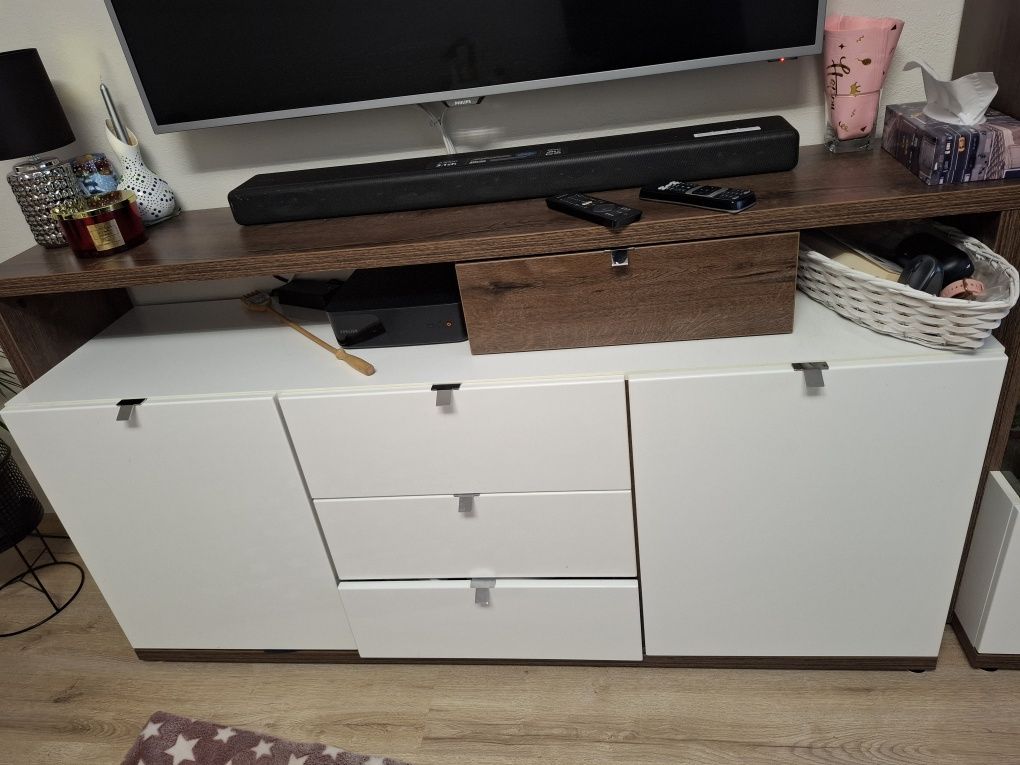 Komplet mebli pokojowych 3 elementy