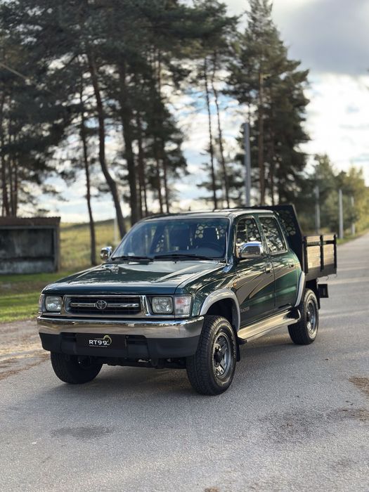 Toyota Hilux 2.4TD | 4X4 | TRACKER | C.D.