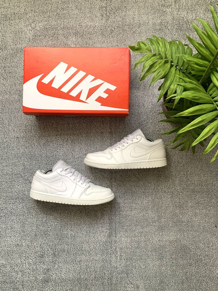 Кросівки Nike SB Air Jordan 1 White [42]