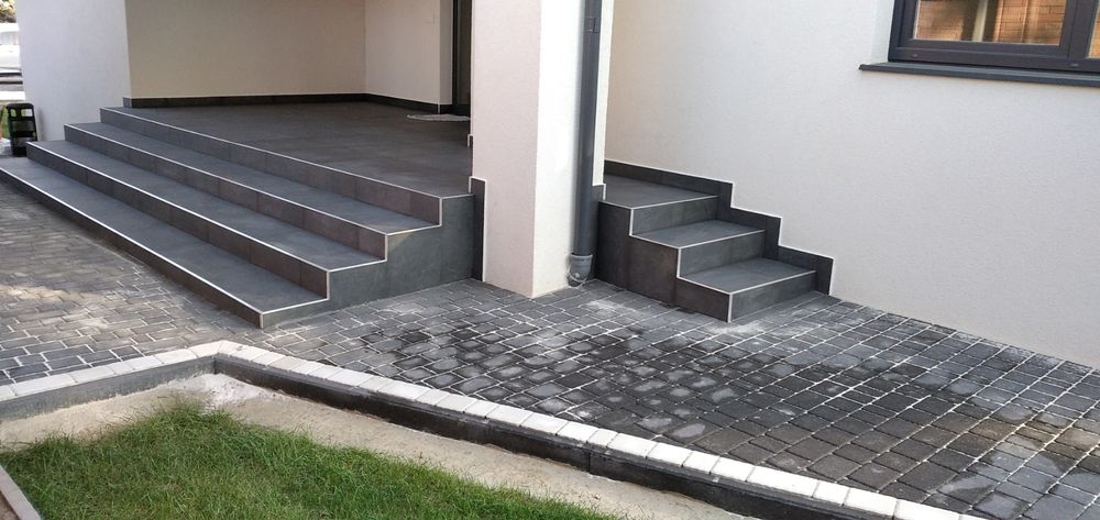 Укладка плитки. Майстер зі стажем