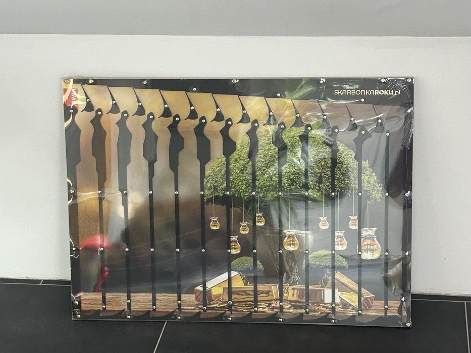 Skarbona ścienna drzewko