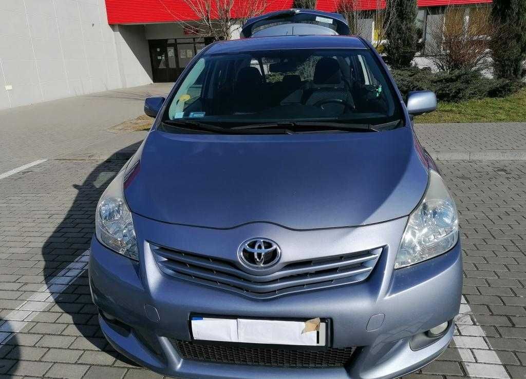 Toyota Verso 2009r.