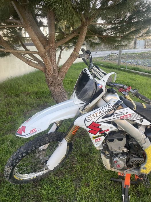 Suzuki rmz 250