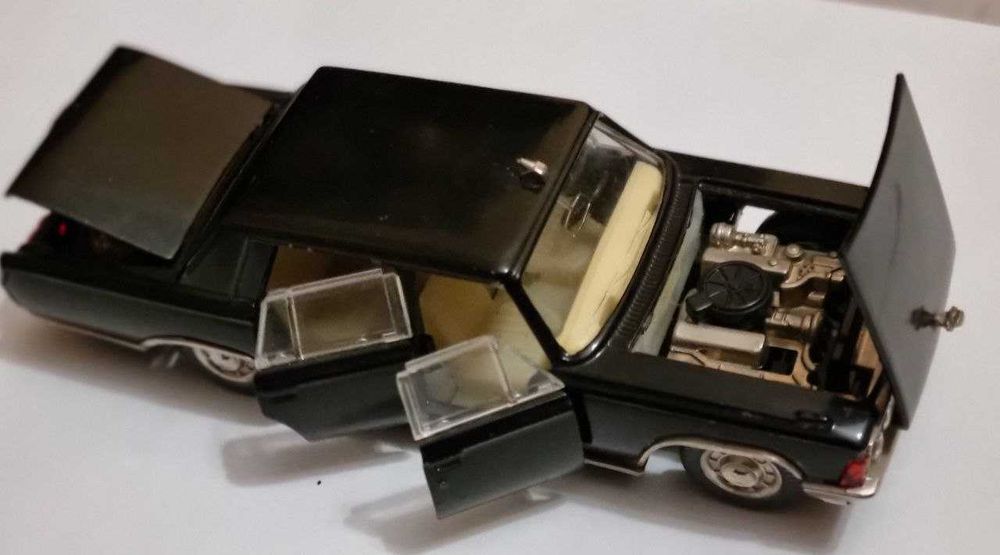 Model ZIL-117 1:43 (ZSRR)