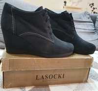 Zamszowe buty Lasocki 39