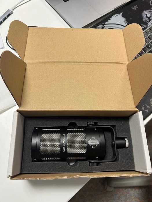 Microfone Sontronics Podcast Pro Black