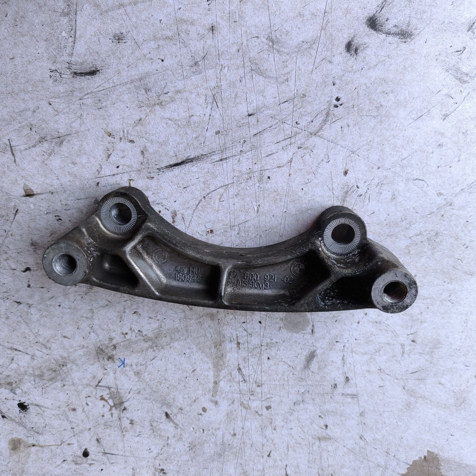 Wspornik mocowanie BMW f15 F10 f12  n47  2.5 d 218 km biturbo