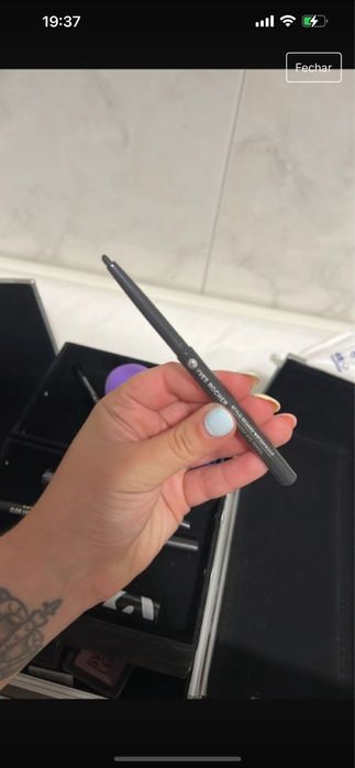 Lapis de olho cinzento