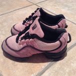 Buty        sportowe