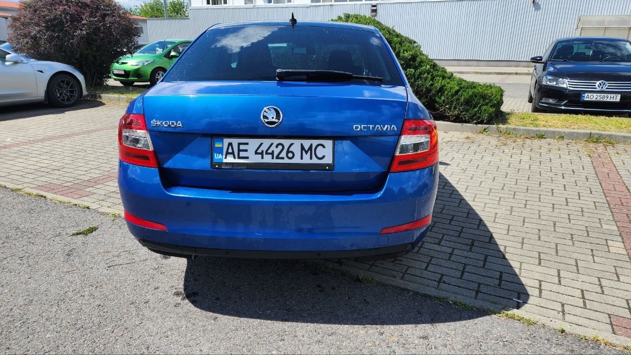Skoda oktavia A7 седан  2014