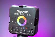 Накамерный свет RGB Desiontal W70