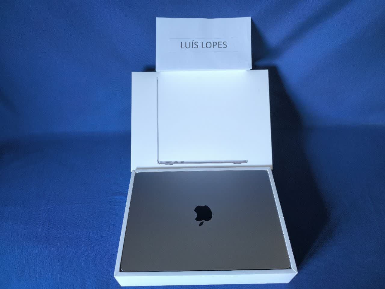 MacBook Air M2 6 Ciclos 8CPU 8GPU 256GB