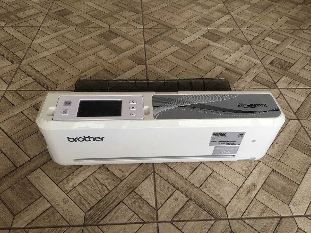 Плоттер Brother ScanNCut CM300