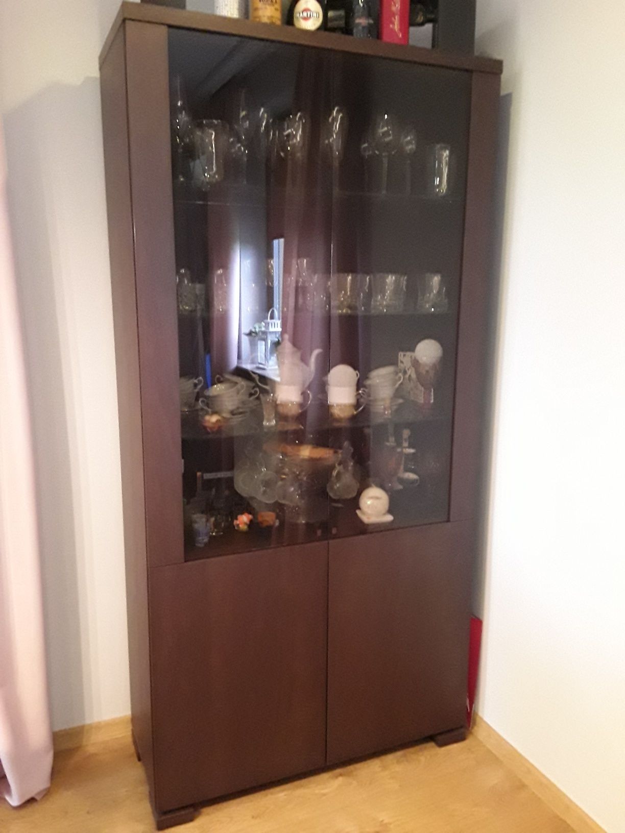 Witryna do salonu
