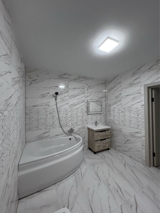 Котедж на Щасливому з великою ділянкою 4.7 сотки!