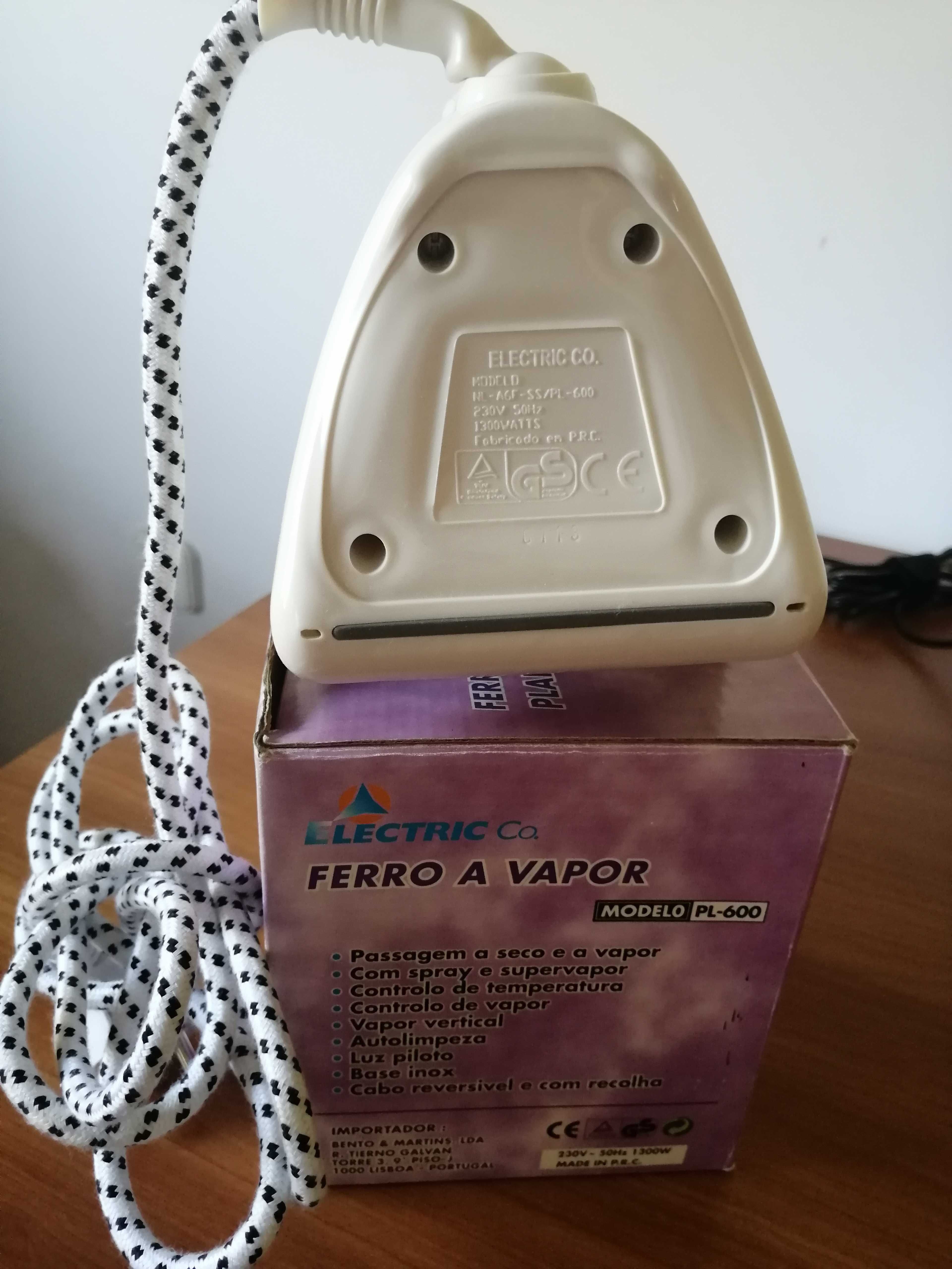 Ferro de engomar da marca Electric