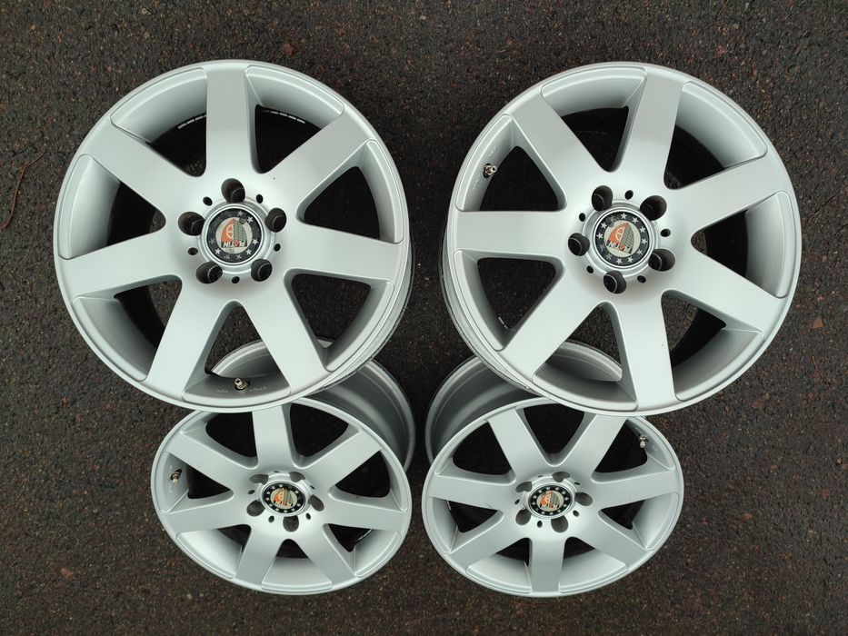 Оригінальні титанові дискі. R16,5/112et38.