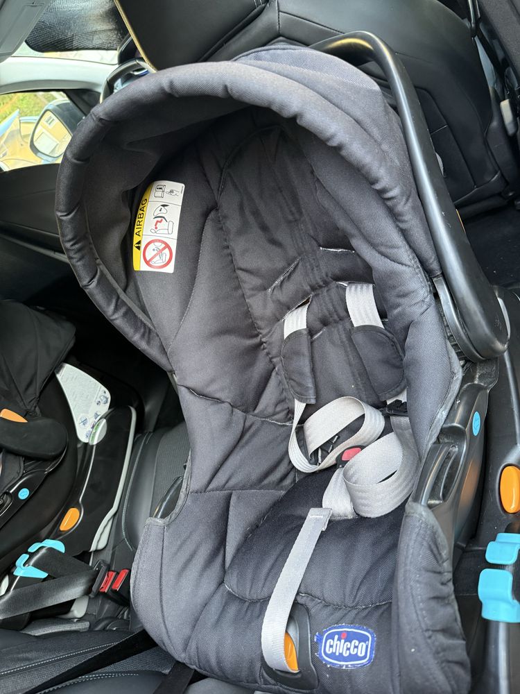 Chicco Fully Twin Promocão!! - O carro perfeito para gémeos e irmãos