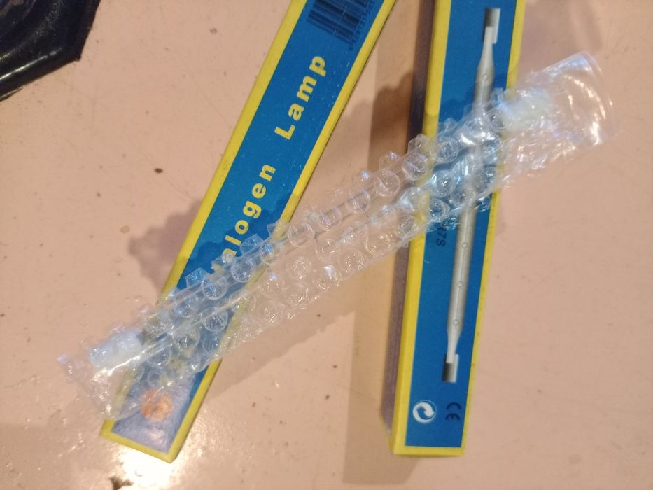 Conjunto de 2 lâmpadas de halogéneo