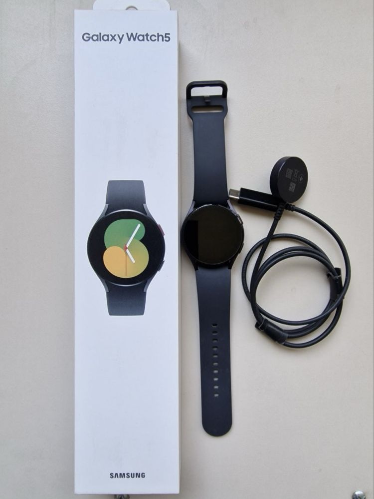 Смарт часы Samsung Galaxy Watch 5 Composite Gray