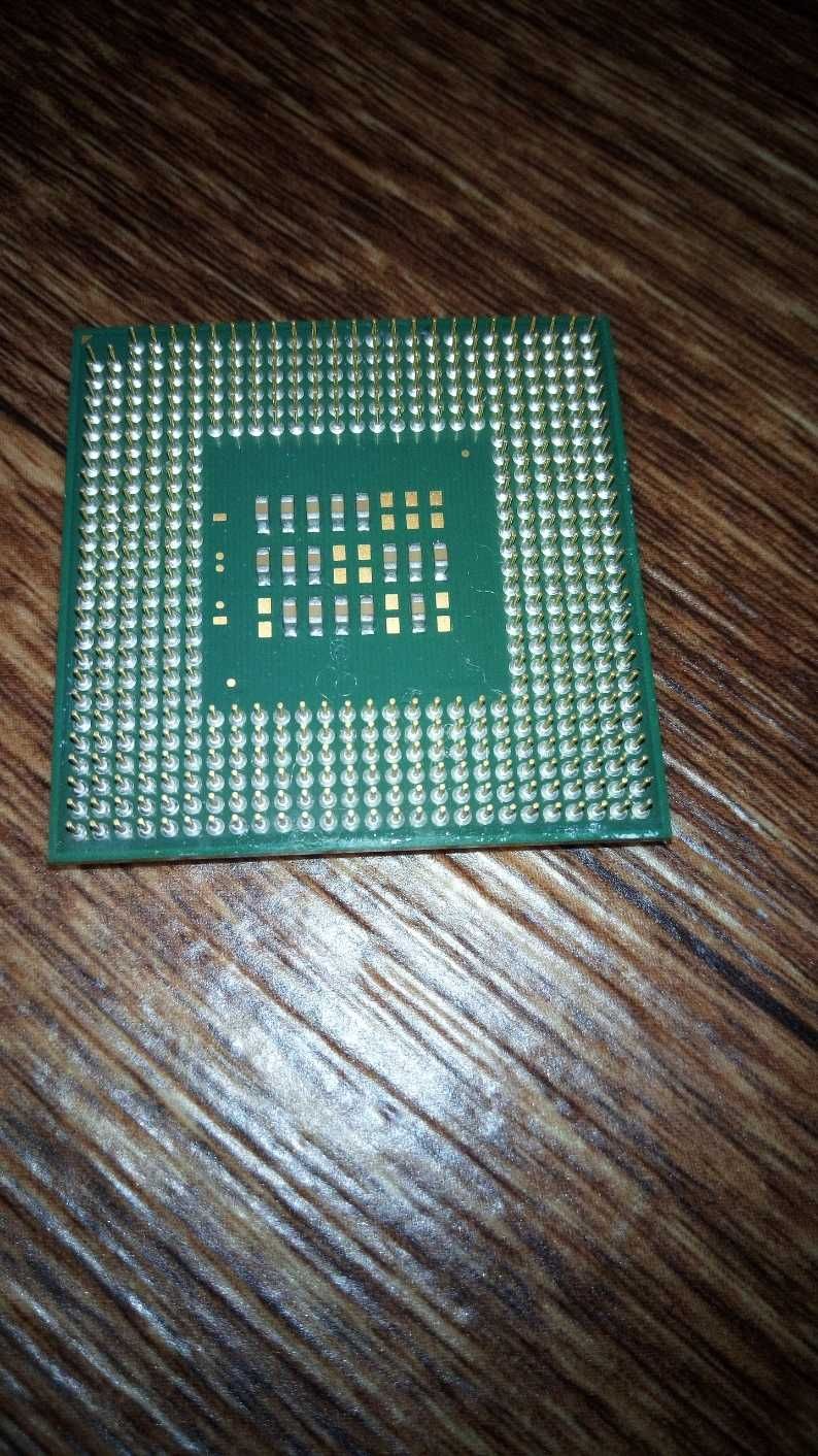 Процессор Intel® Celeron®, тактовая частота 2,50 ГГц, 128 КБ