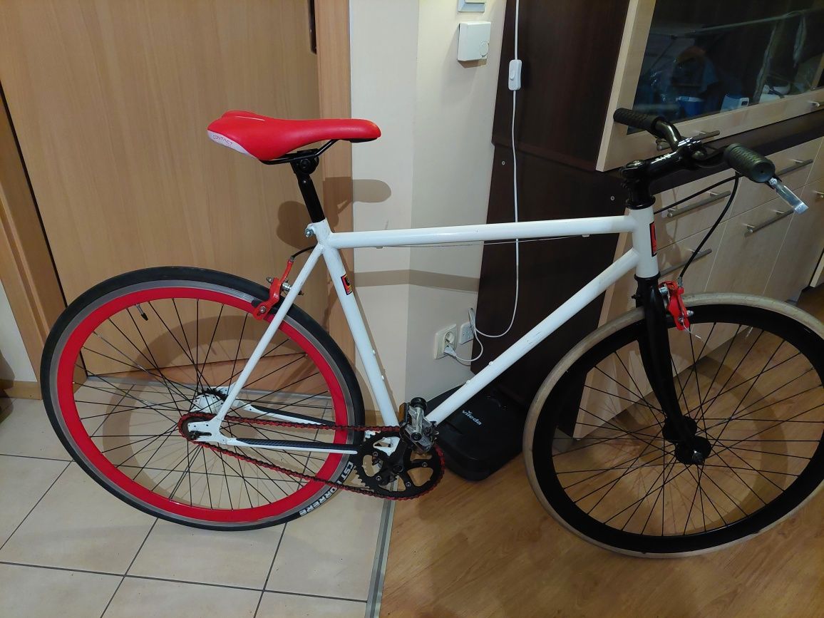 Ostre koło 28 szosa single speed flip flop fixie miejski kolażówka