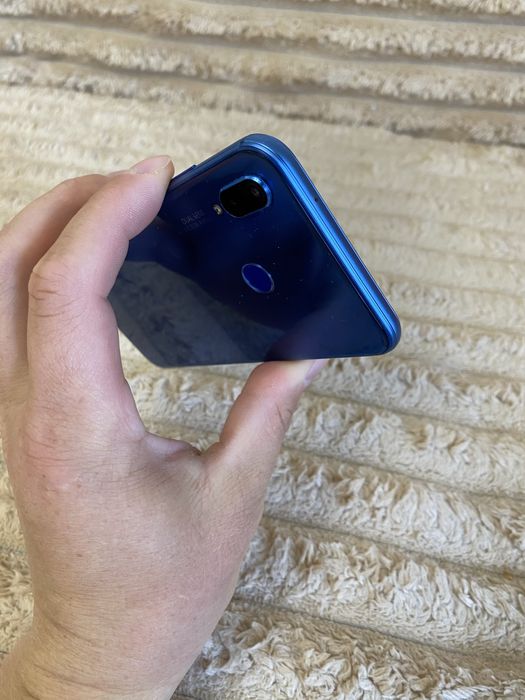 Смартфон Huawei P20 Lite 4/64GB Blue 2SIM у гарному стані