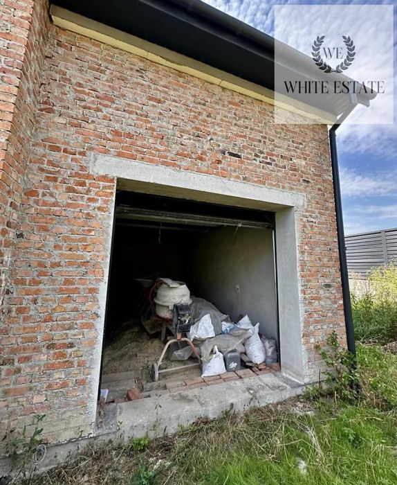 Продаж 2 поверхового будинку і ділянкою 6 сот. в Кутківцях