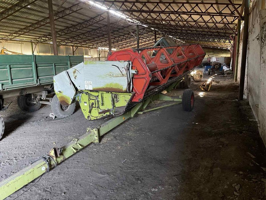 Комбайн CLAAS MEGA 218