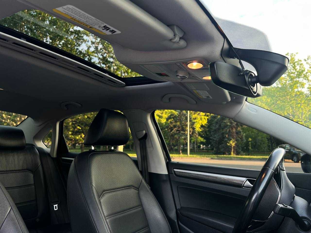 Продам Volkswagen PASSAT B8 в топовой комплектации SE COMFORTLINE