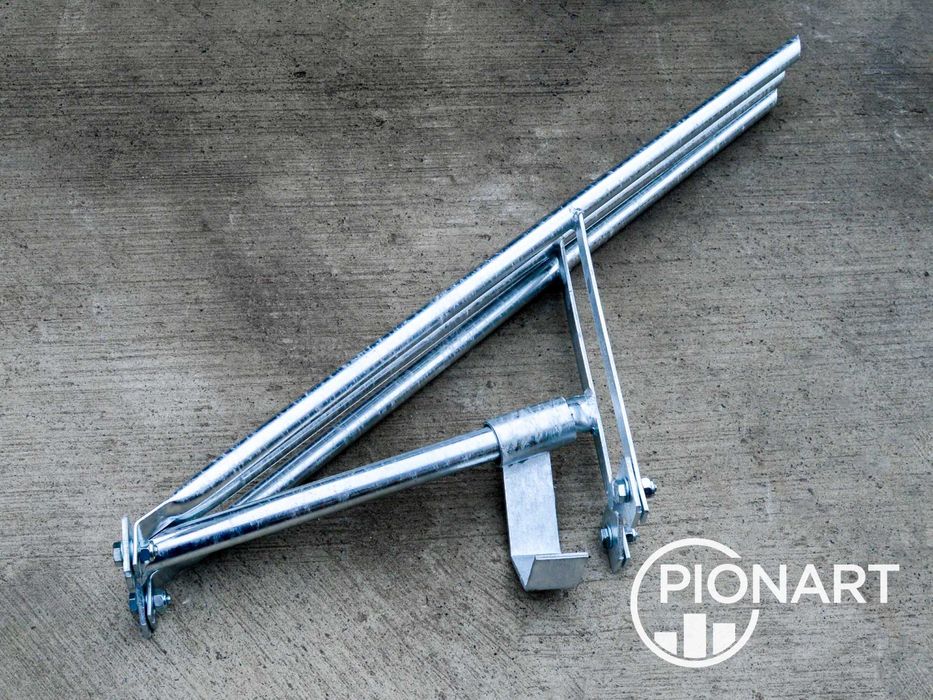 Zestaw – ocynkowane trójnogi + paleta modułowa