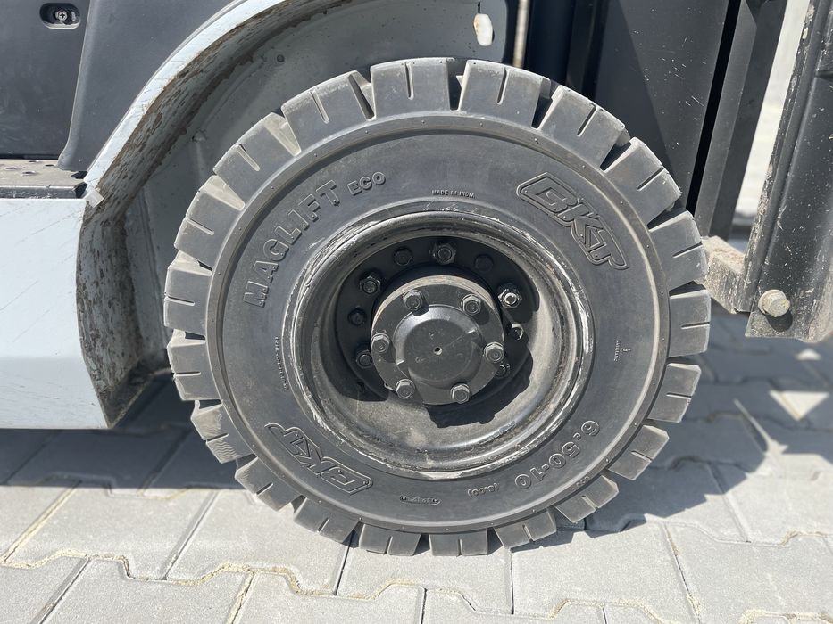 Автонавантажувач nissan (погрущик)