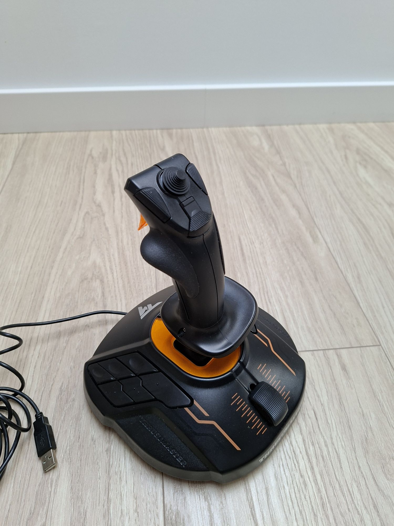Thrustmaster T.16000M
