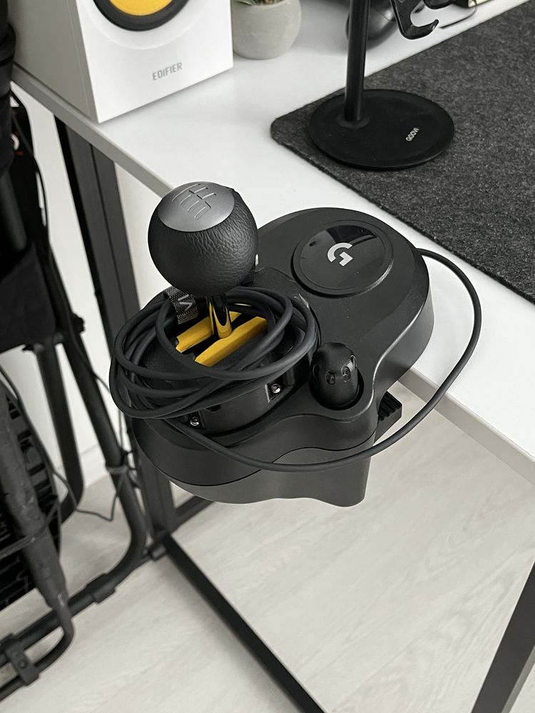 Logitech G29 + Shifter