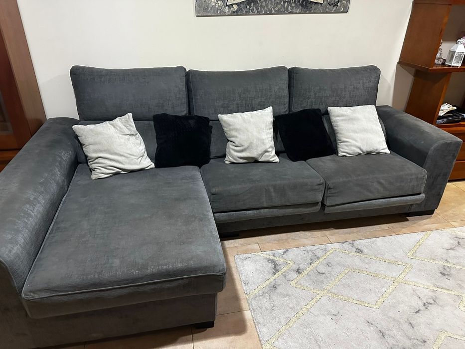 Sofa  chaiselong  em bom estado geral