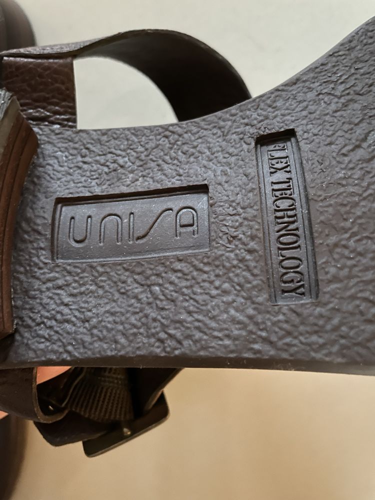 Sandałki brazowe japonki skorzane boho 37 Unisa nowe