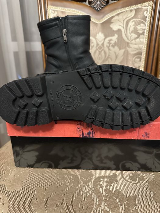 Зимние ботинки пр-ва Испания р.38,натур.кожа,овчина,б/у,идеальные