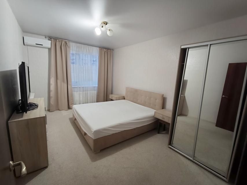 Продам трёхкомнатную квартиру , жк 7 небо