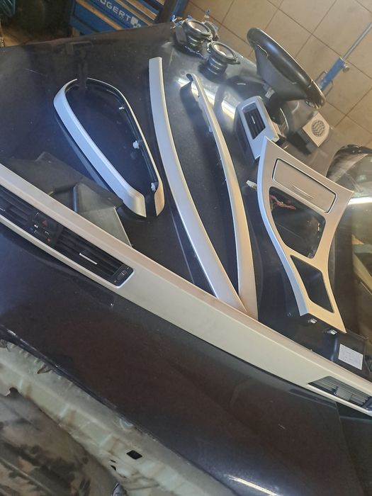 Listwy dekory Mpakiet bmw e90/e91 aluminiowe